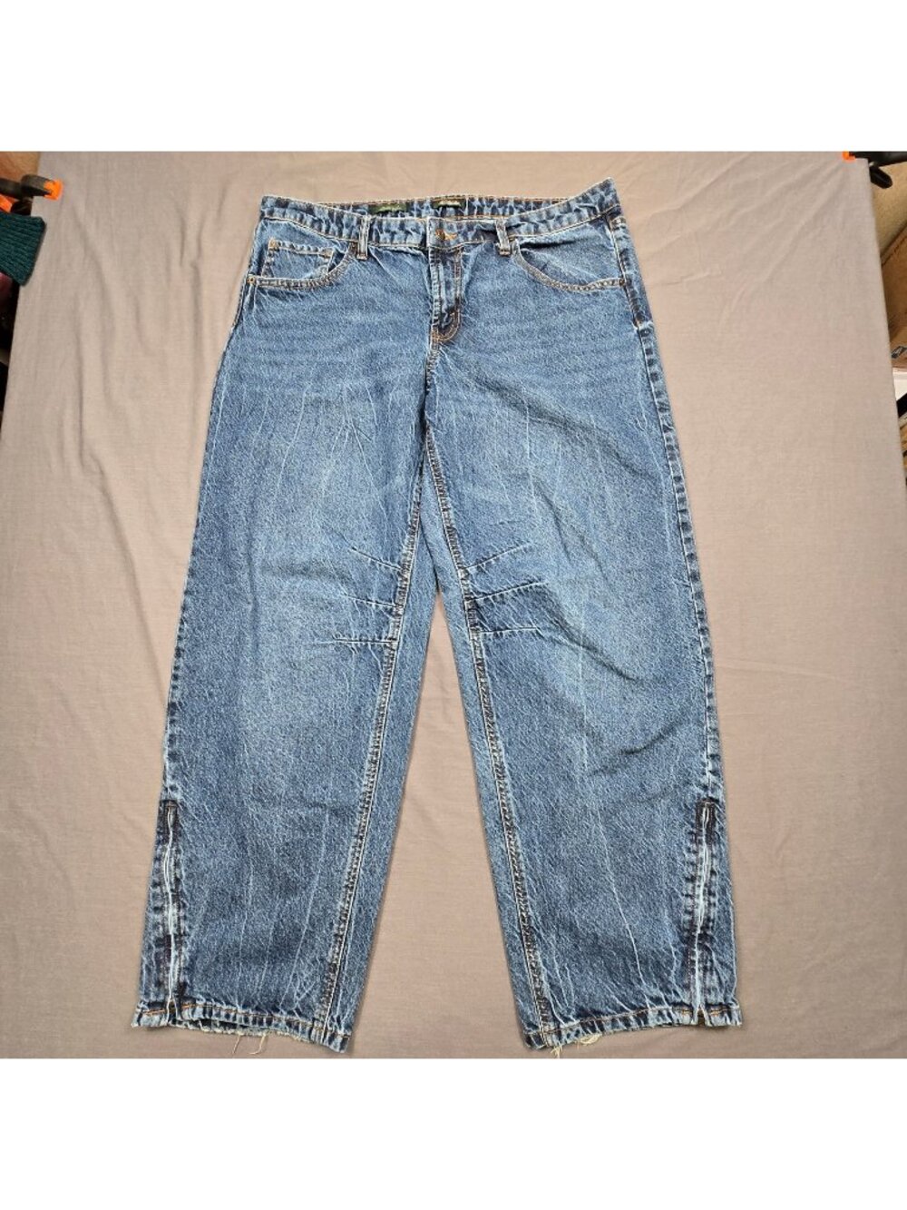 Wild Fable Size 14 Low Rise Barrel Zipper Jeans Light Wash Denim Wide Leg